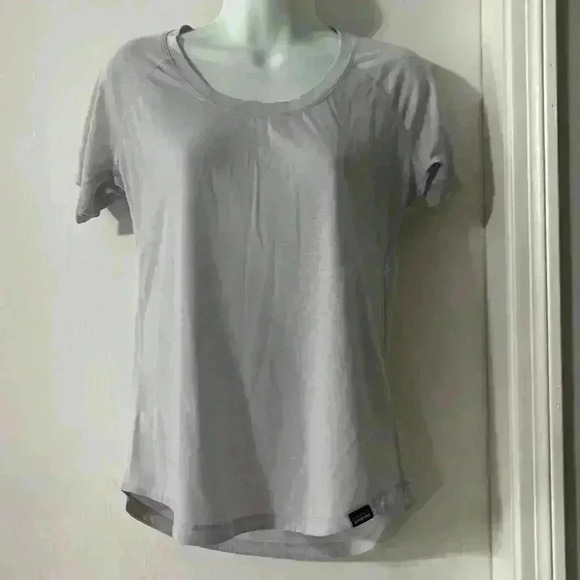 Patagonia Tops - Patagonia women shirt
